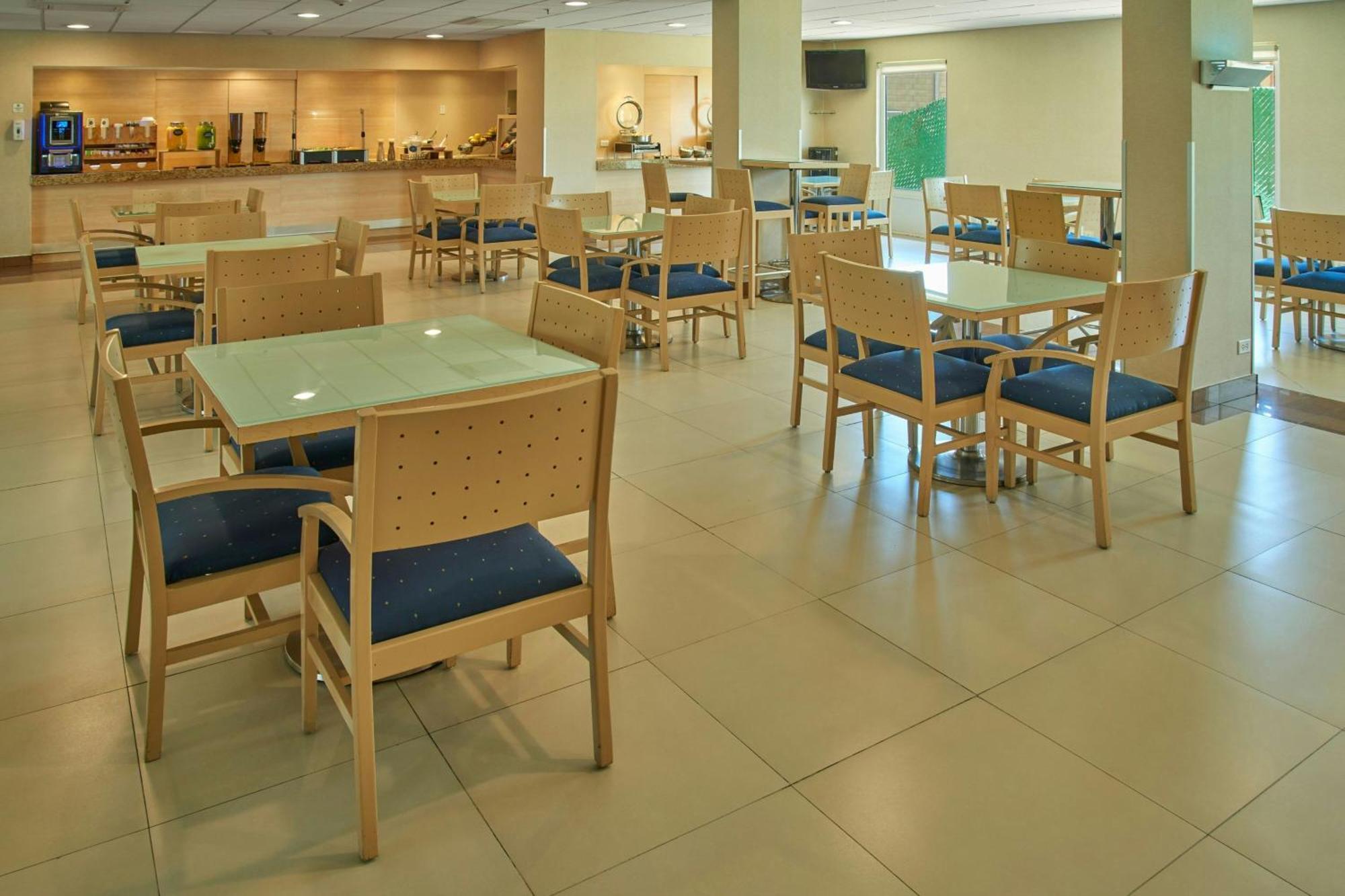 City Express By Marriott Ciudad Obregon Exterior photo