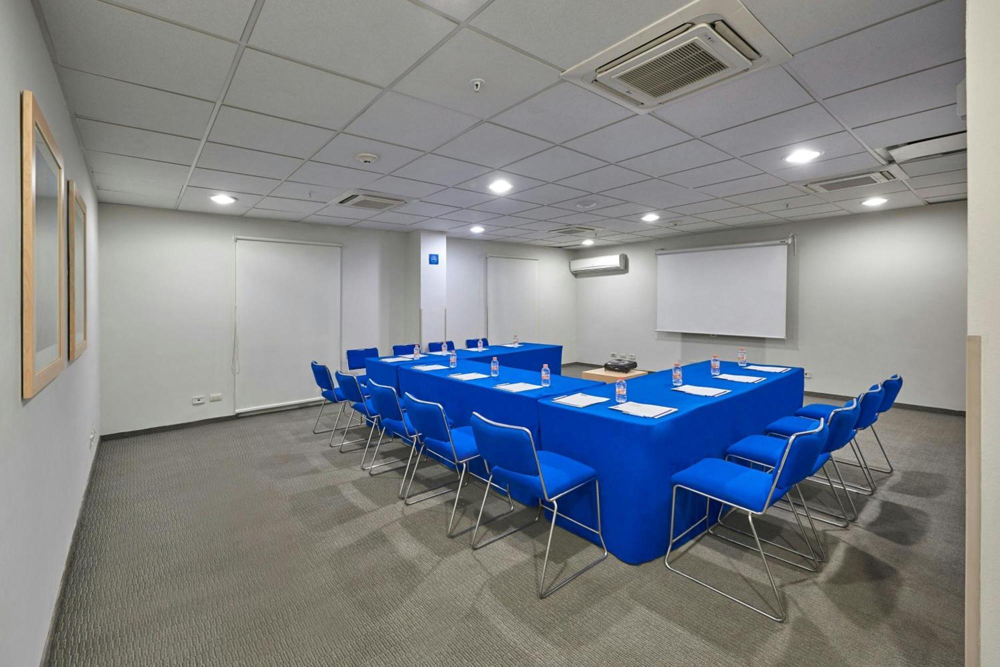 City Express By Marriott Ciudad Obregon Exterior photo