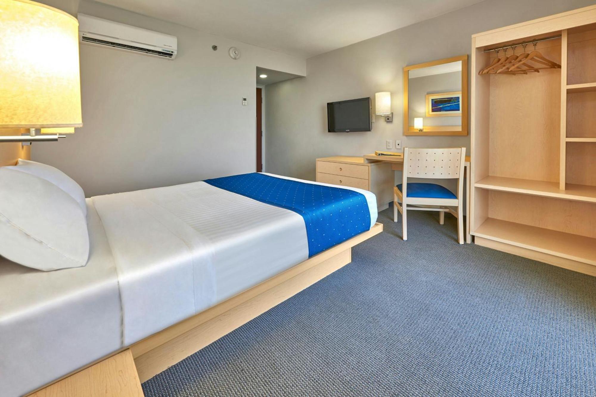 City Express By Marriott Ciudad Obregon Exterior photo